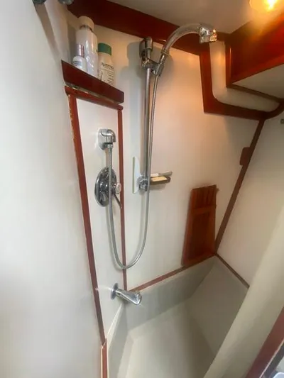 Patience Yacht Photos Pics 