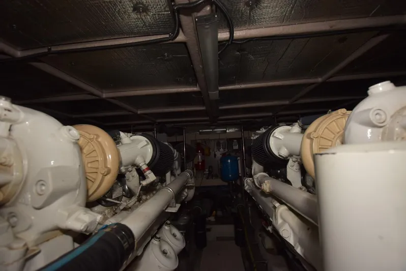 Rastaboogie Yacht Photos Pics 