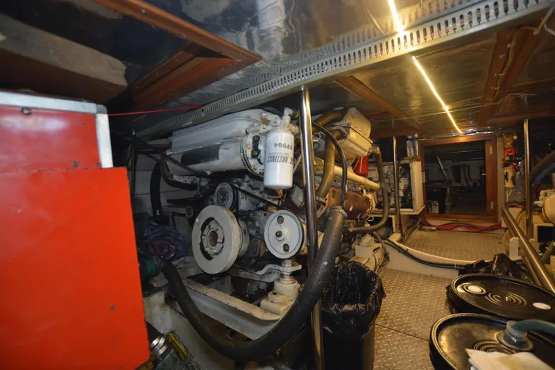 Ginny Yacht Photos Pics 