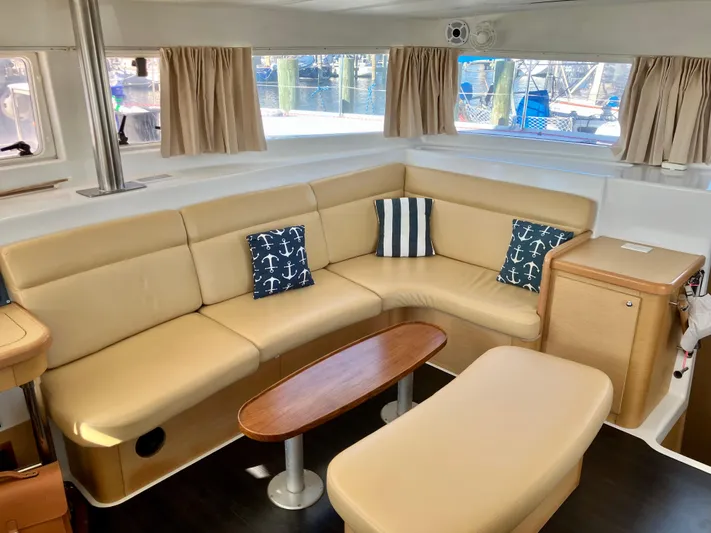 Mary Doll Yacht Photos Pics 