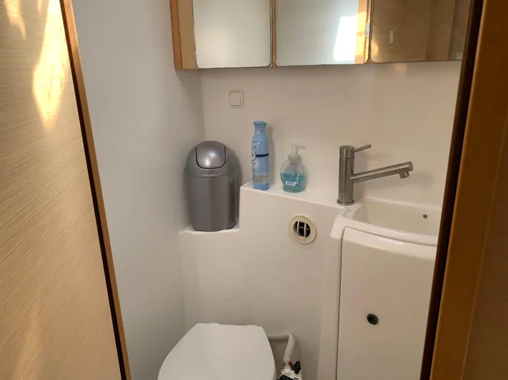 Mary Doll Yacht Photos Pics 