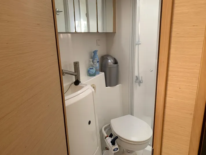 Mary Doll Yacht Photos Pics 