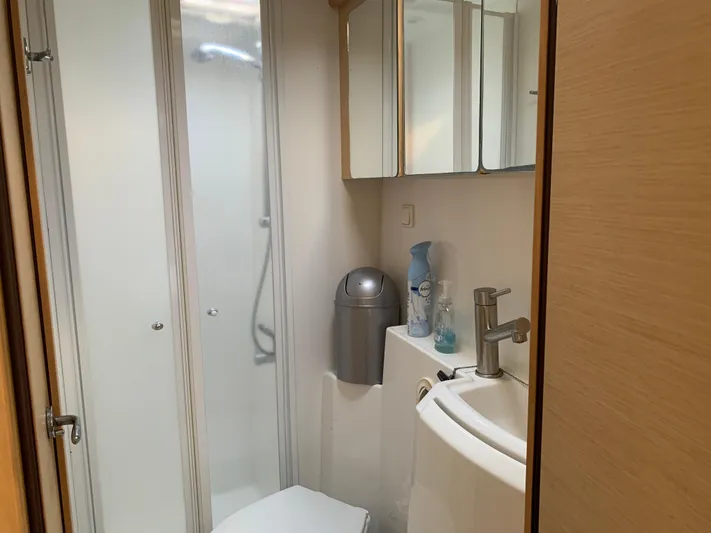 Mary Doll Yacht Photos Pics 