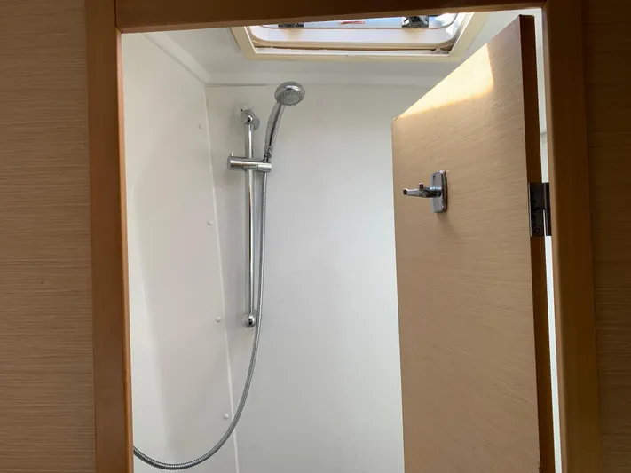 Mary Doll Yacht Photos Pics 