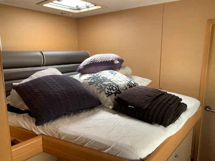 Mary Doll Yacht Photos Pics 