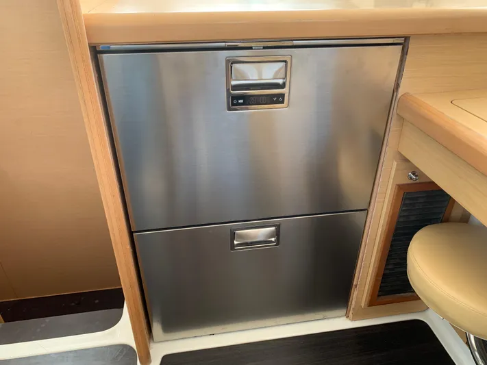 Mary Doll Yacht Photos Pics 