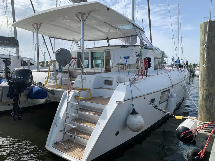 Mary Doll Yacht Photos Pics 