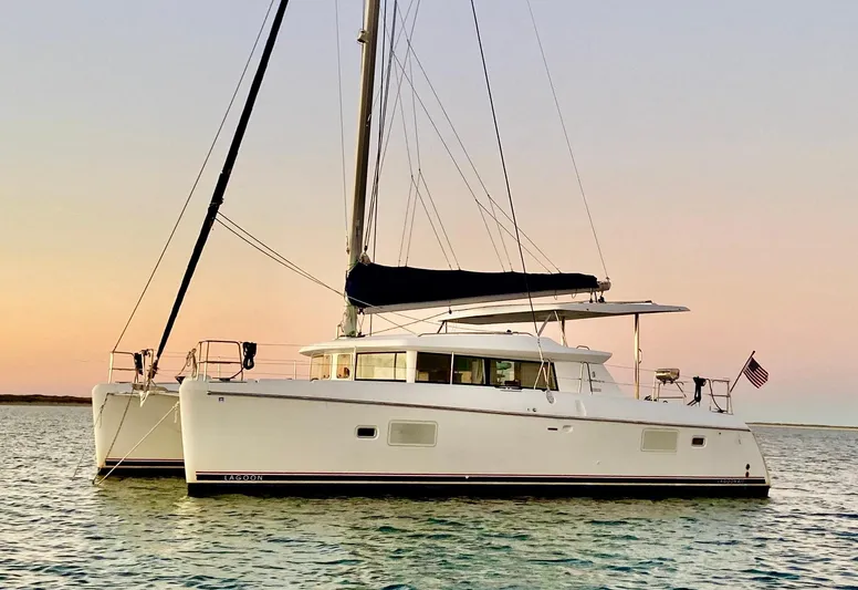 Mary Doll Yacht Photos Pics 