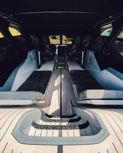 C´est Normal Yacht Photos Pics Luxury Cabin on the C’est Normal 52R