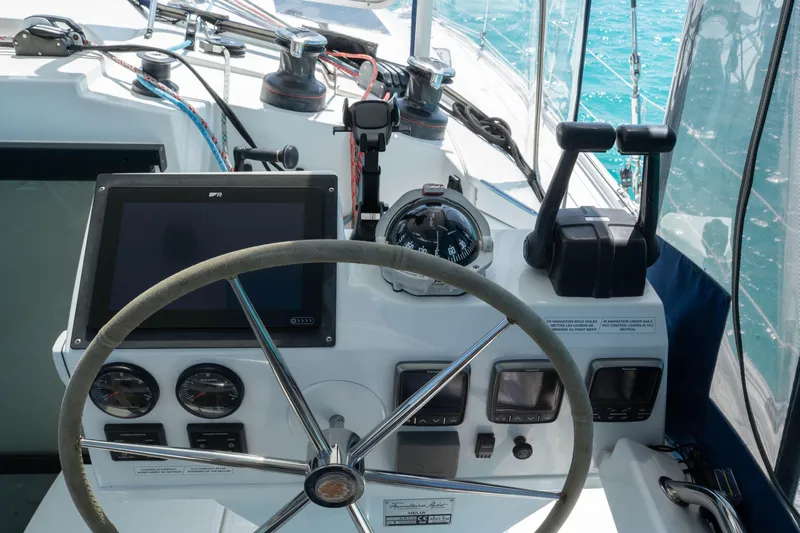 Haven Yacht Photos Pics 