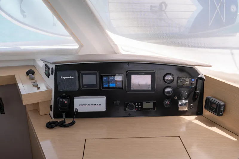 Haven Yacht Photos Pics 