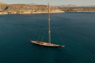 Camper & Nicholsons J Class