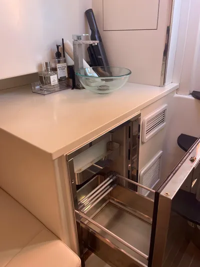  Yacht Photos Pics Interior of 2013 VanDutch 40 Open Bow with mini fridge and modern sink.