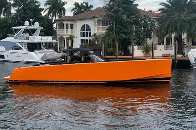 VanDutch 40 Open Bow