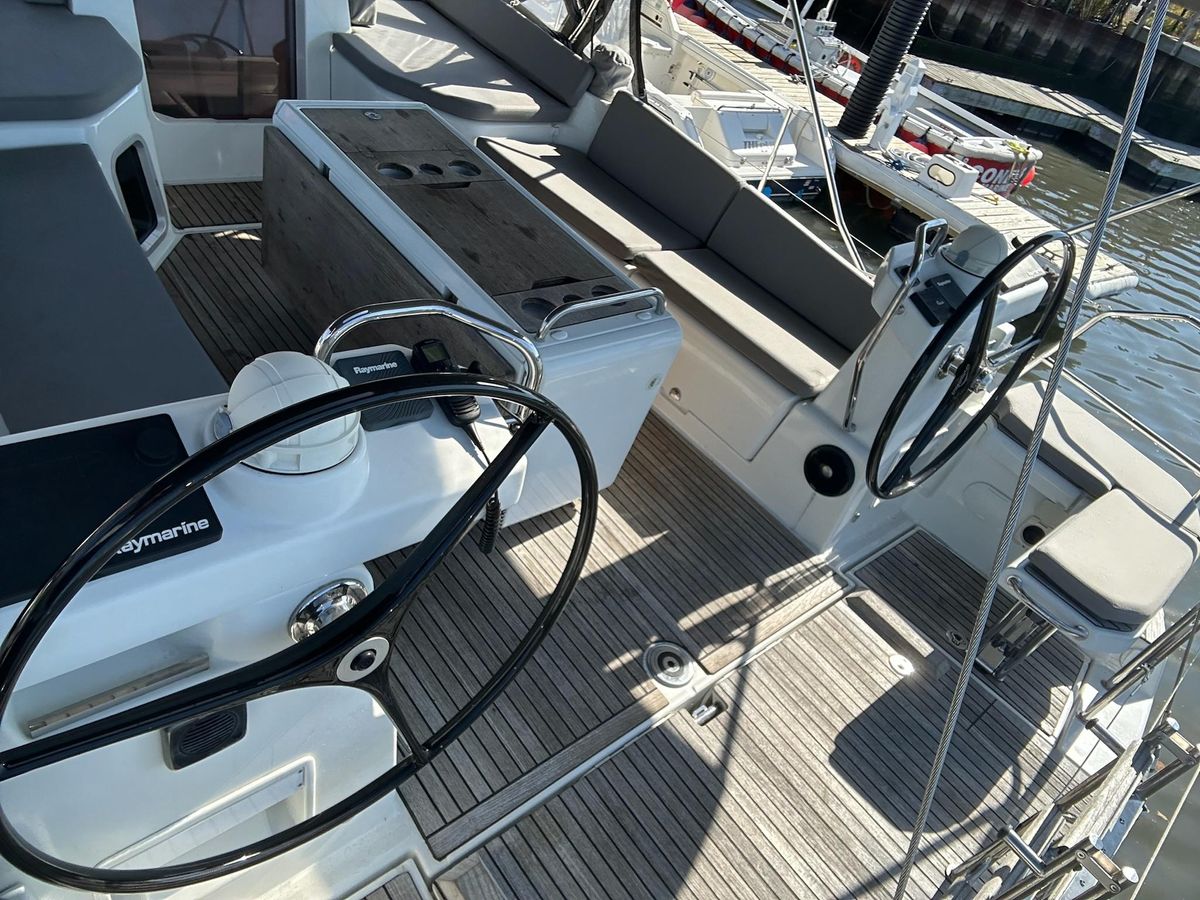 2018 Jeanneau 50 