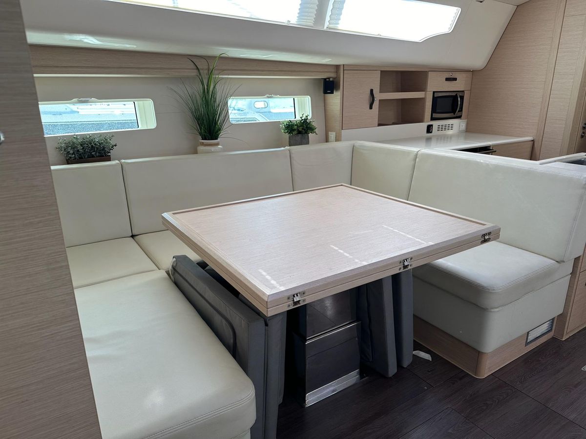 2018 Jeanneau 50 