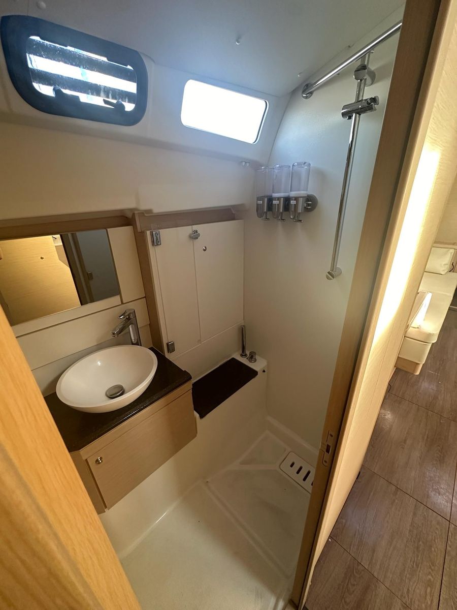 2018 Jeanneau 50 
