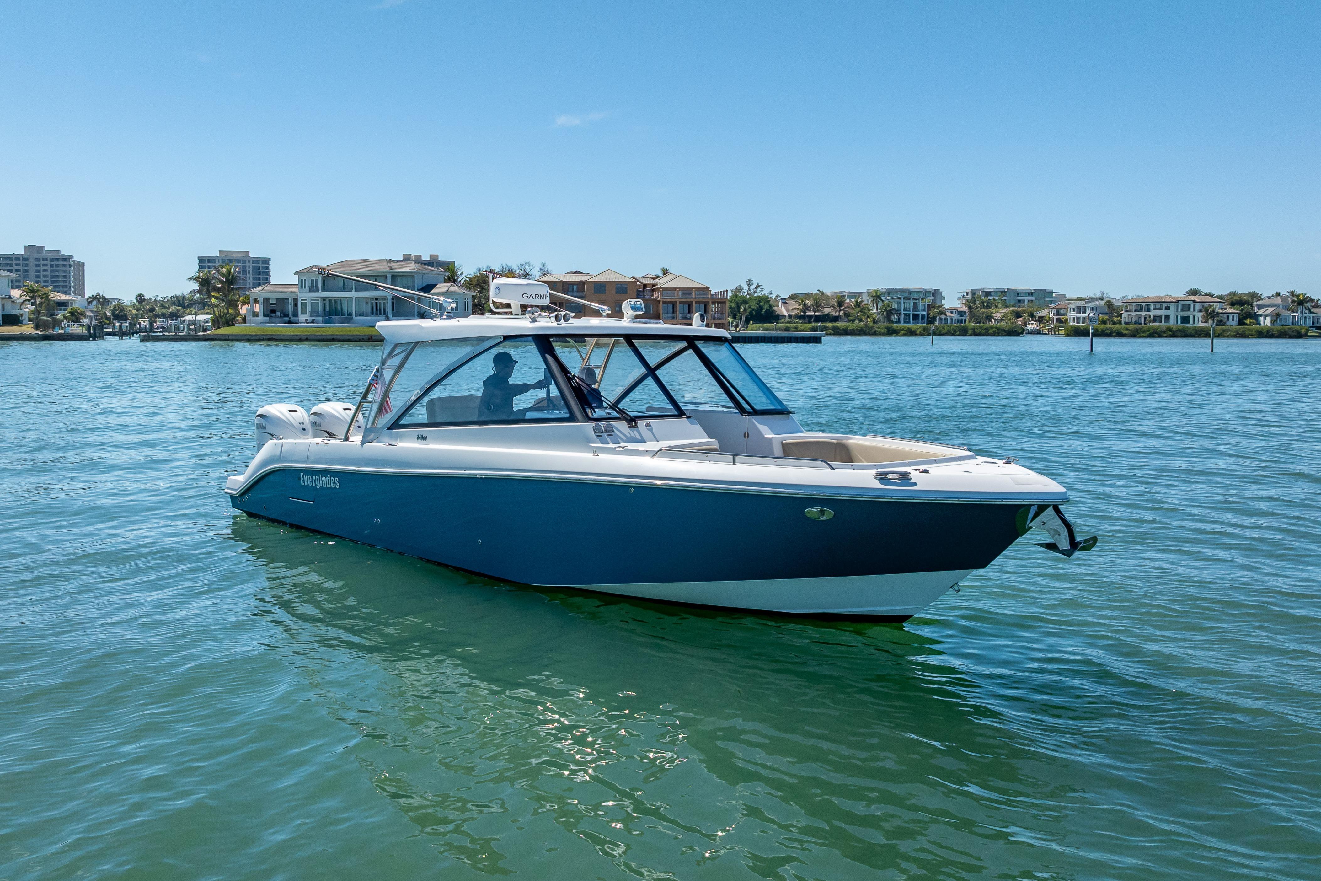 Everglades 340 Dual Console