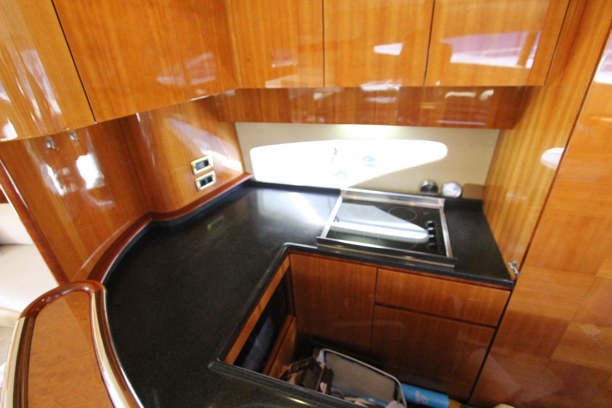 2004 Azimut 63 