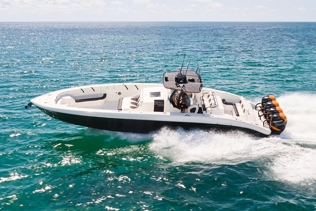 2016 Midnight Express 43 