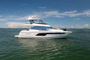 2022 52' Prestige-520 Flybridge Saint Petersburg, FL, US