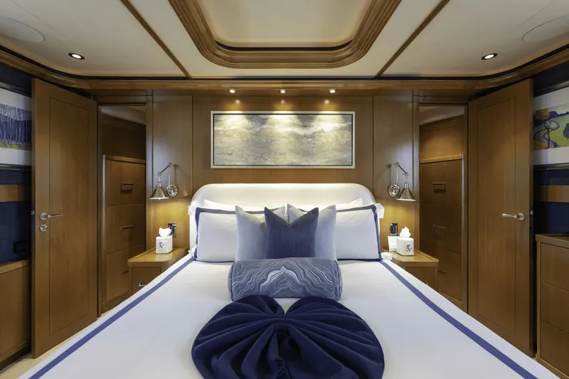 Far Niente Yacht Photos Pics 