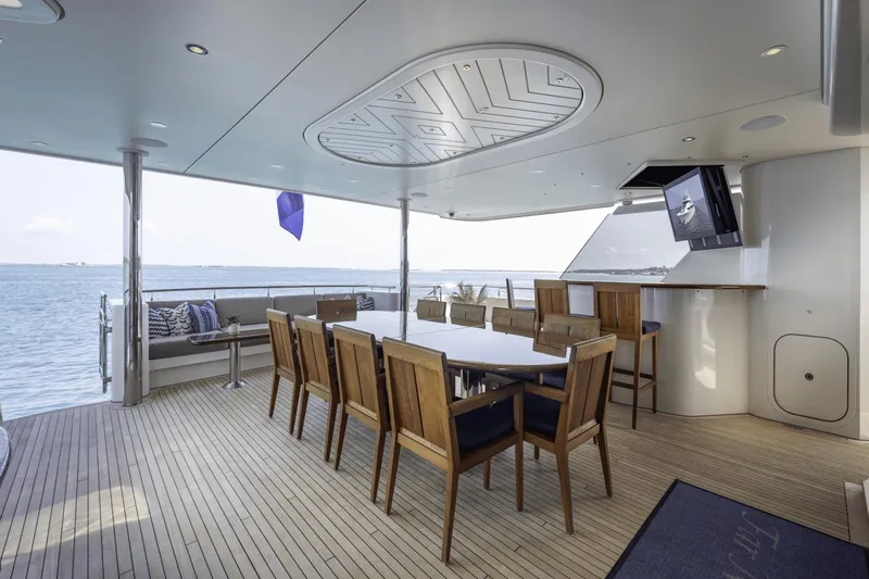 Far Niente Yacht Photos Pics 