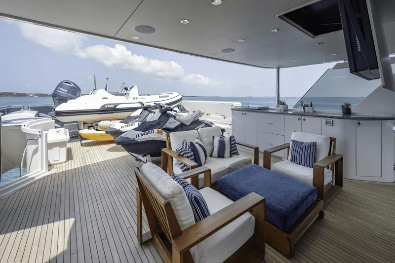 Far Niente Yacht Photos Pics 