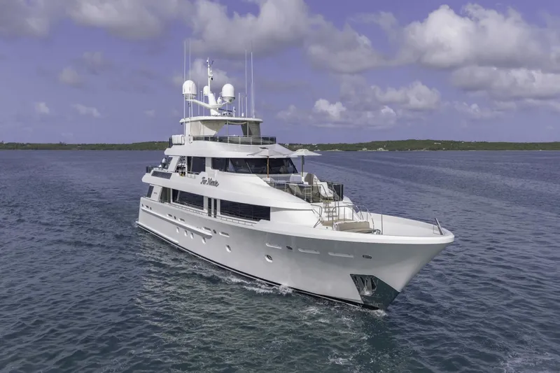 Far Niente Yacht Photos Pics 