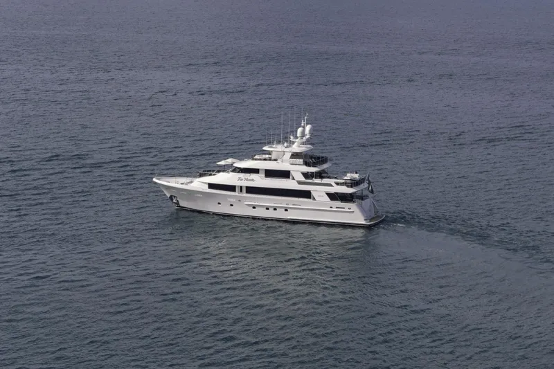 Far Niente Yacht Photos Pics 