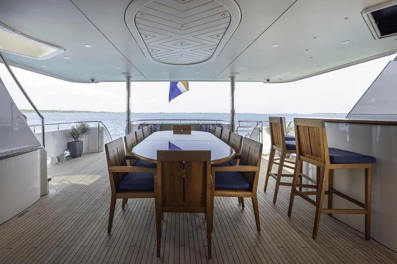 Far Niente Yacht Photos Pics 