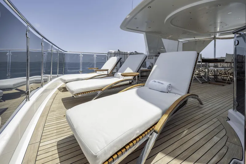 Far Niente Yacht Photos Pics 