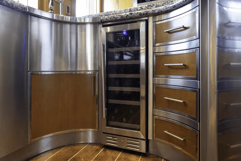 Far Niente Yacht Photos Pics 