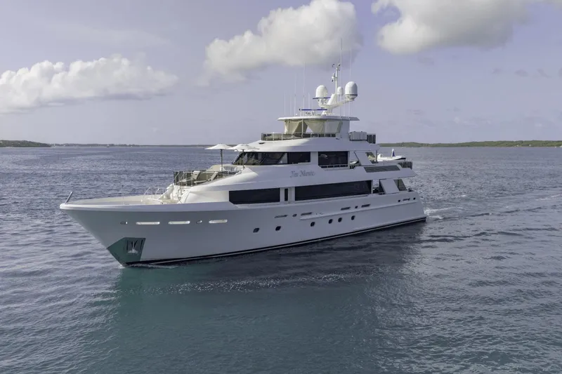 Far Niente Yacht Photos Pics 