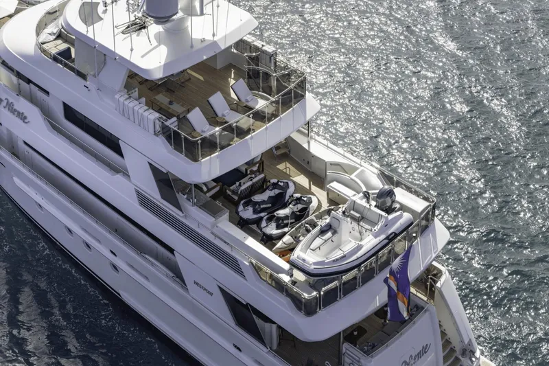 Far Niente Yacht Photos Pics 