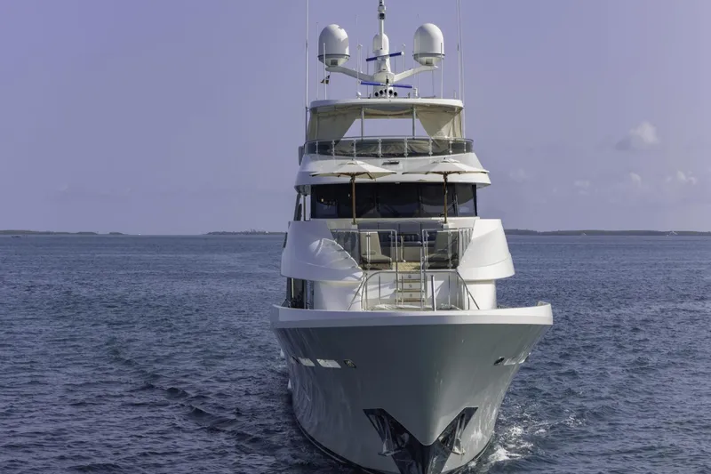 Far Niente Yacht Photos Pics 