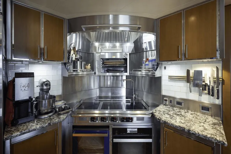 Far Niente Yacht Photos Pics 