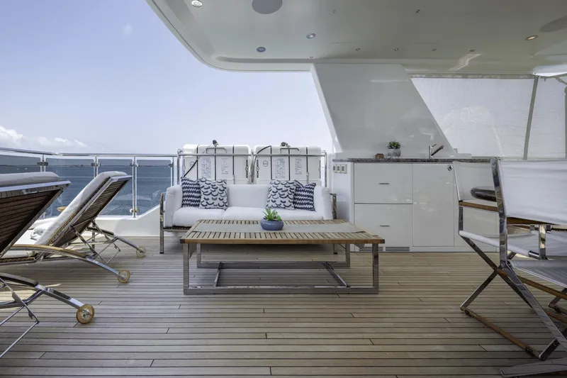 Far Niente Yacht Photos Pics 