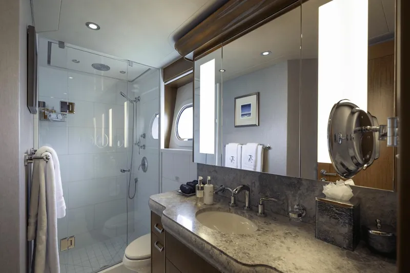 Far Niente Yacht Photos Pics 