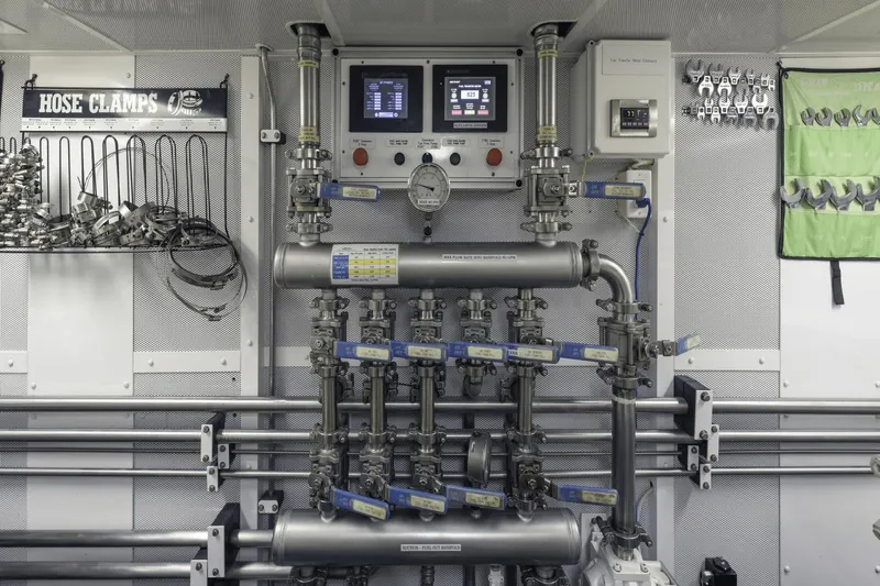 Far Niente Yacht Photos Pics 