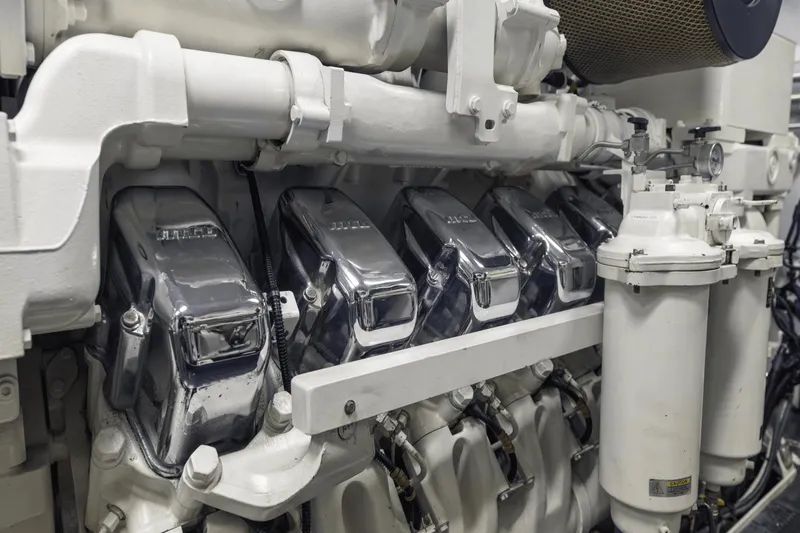 Far Niente Yacht Photos Pics 