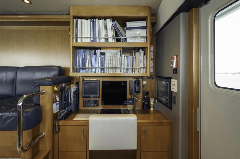 Far Niente Yacht Photos Pics 