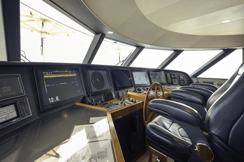 Far Niente Yacht Photos Pics 