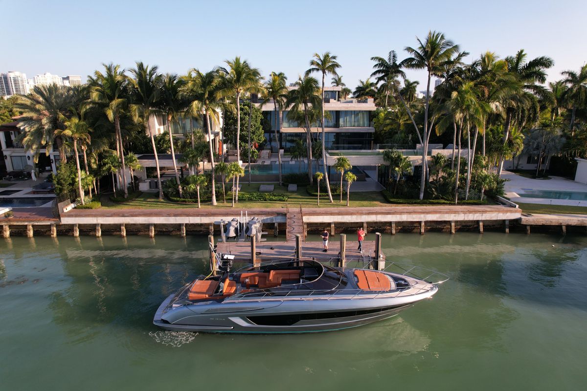 2021 Riva 56 