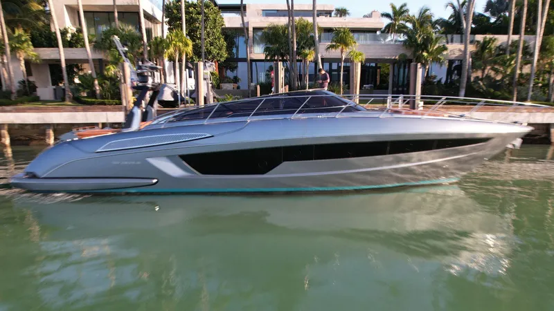 Il Viaggio Yacht Photos Pics 