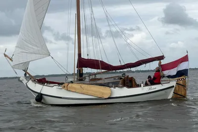 1981 schokker 11.00 Vreedenburgh