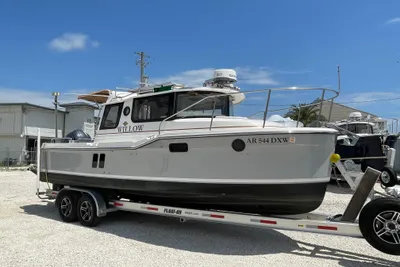 Ranger Tugs R-25