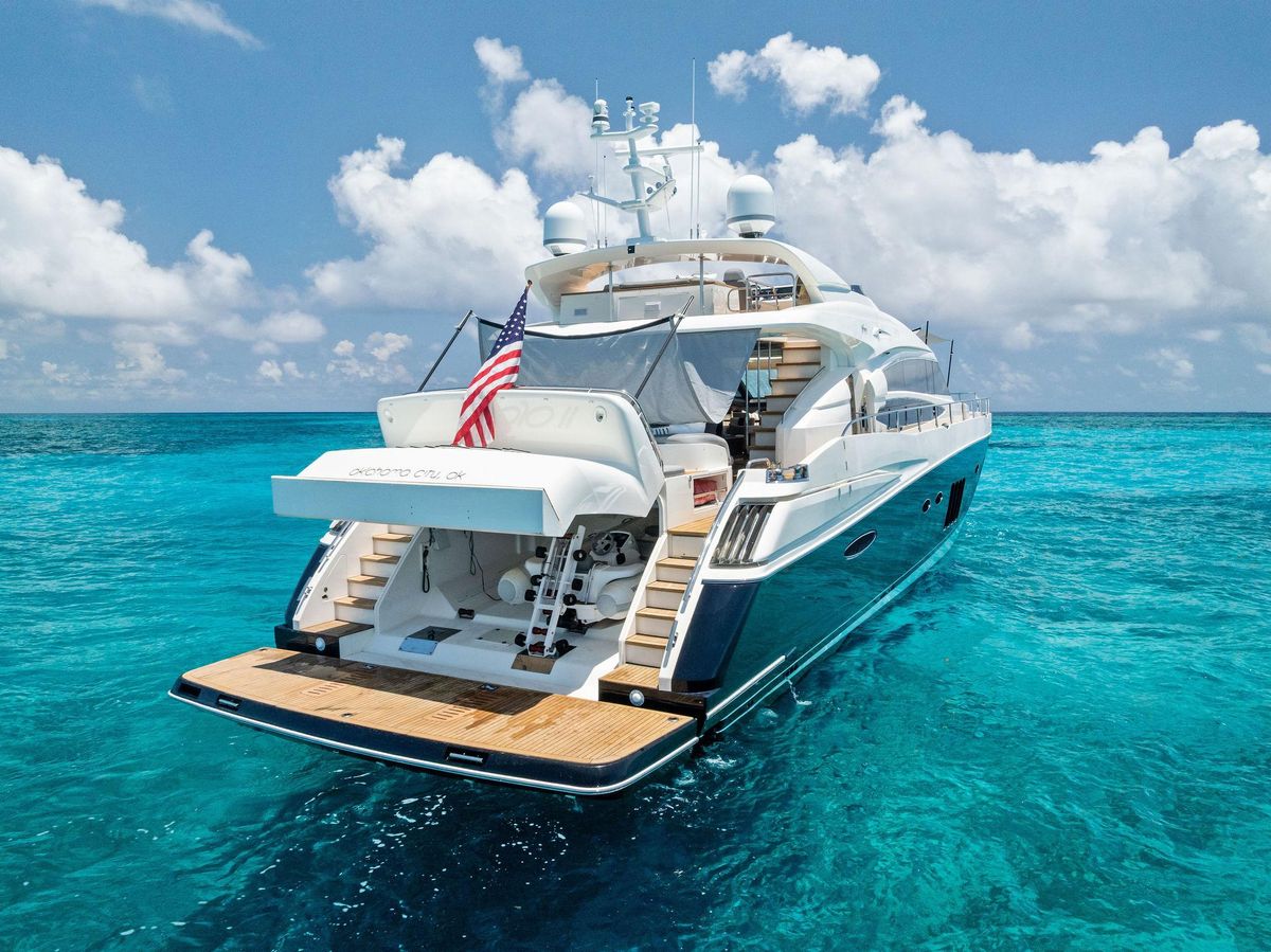2009 Princess 85 