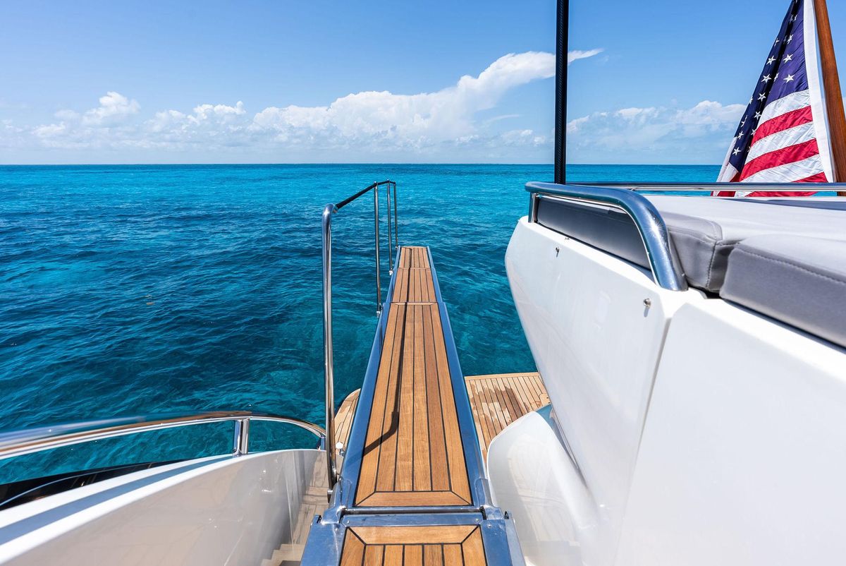2009 Princess 85 