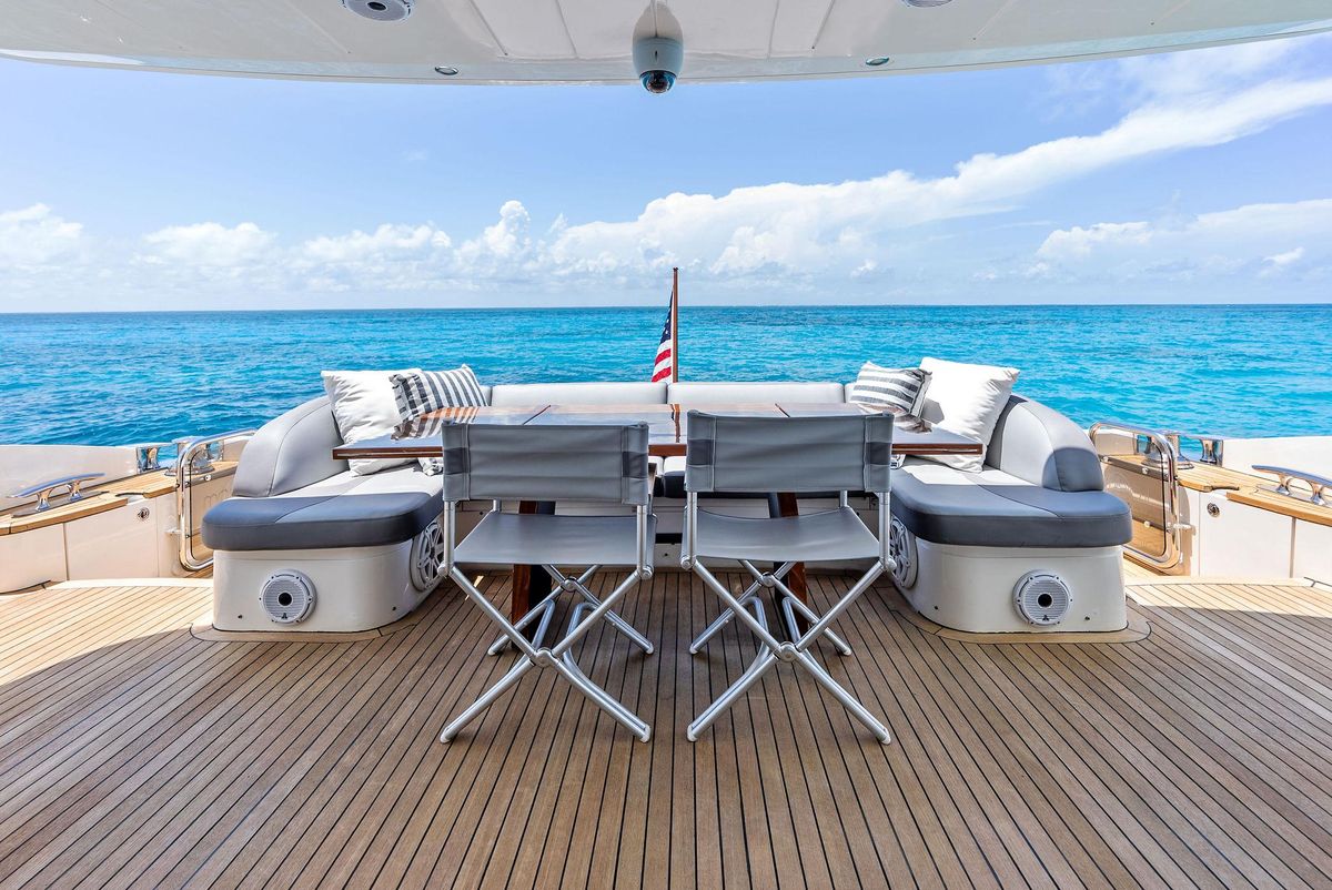 2009 Princess 85 